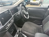 Volkswagen T-Roc Image 2