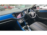 Volkswagen T-Roc Image 2