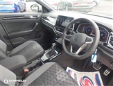 Volkswagen T-Roc Image 2