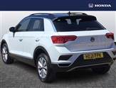 Volkswagen T-Roc Image 2