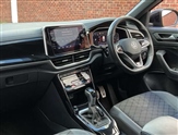 Volkswagen T-Roc Image 2