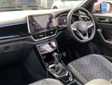 Volkswagen T-Roc Image 2