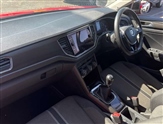 Volkswagen T-Roc Image 2
