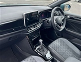 Volkswagen T-Roc Image 2