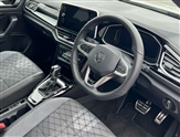 Volkswagen T-Roc Image 6
