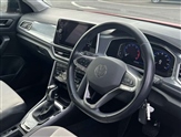Volkswagen T-Roc Image 6
