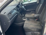 Volkswagen T-Roc Image 2