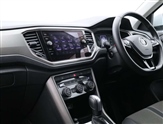 Volkswagen T-Roc Image 2