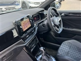 Volkswagen T-Roc Image 2