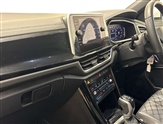 Volkswagen T-Roc Image 2