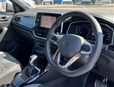 Volkswagen T-Roc Image 6