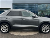 Volkswagen T-Roc Image 4