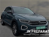 Volkswagen T-Roc Image 1