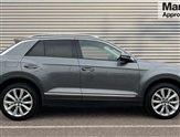 Volkswagen T-Roc Image 2