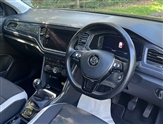 Volkswagen T-Roc Image 6