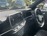 Volkswagen T-Roc Image 2