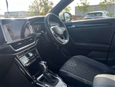 Volkswagen T-Roc Image 2
