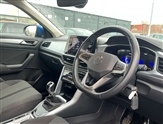 Volkswagen T-Roc Image 6