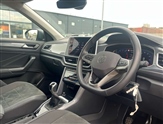 Volkswagen T-Roc Image 6