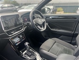 Volkswagen T-Roc Image 2