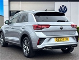 Volkswagen T-Roc Image 2