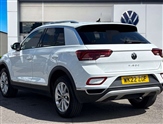 Volkswagen T-Roc Image 2