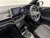 Volkswagen T-Roc Image 2