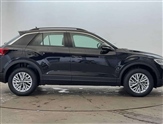 Volkswagen T-Roc Image 4