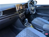 Volkswagen T-Roc Image 2