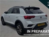 Volkswagen T-Roc Image 2