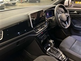 Volkswagen T-Roc Image 2