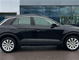 Volkswagen T-Roc Image 4