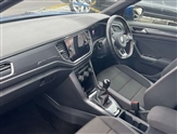 Volkswagen T-Roc Image 2