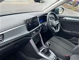 Volkswagen T-Roc Image 2