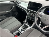 Volkswagen T-Roc Image 6