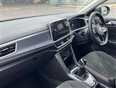 Volkswagen T-Roc Image 2