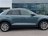 Volkswagen T-Roc Image 4