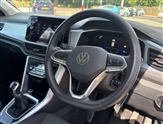 Volkswagen T-Roc Image 6