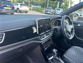 Volkswagen T-Roc Image 2