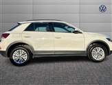 Volkswagen T-Roc Image 4