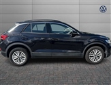 Volkswagen T-Roc Image 4
