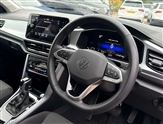 Volkswagen T-Roc Image 6