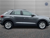 Volkswagen T-Roc Image 4