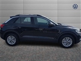 Volkswagen T-Roc Image 4
