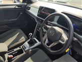 Volkswagen T-Roc Image 6