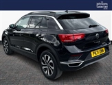 Volkswagen T-Roc Image 2