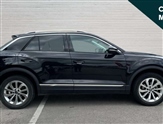 Volkswagen T-Roc Image 2