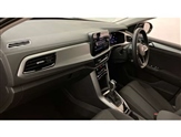 Volkswagen T-Roc Image 2