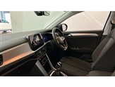 Volkswagen T-Roc Image 2