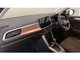 Volkswagen T-Roc Image 2